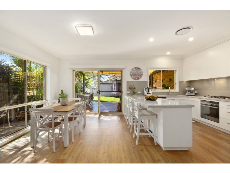 52 Honeyeater Grove, Warriewood NSW 2102