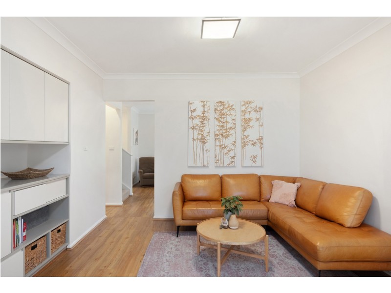 52 Honeyeater Grove, Warriewood NSW 2102