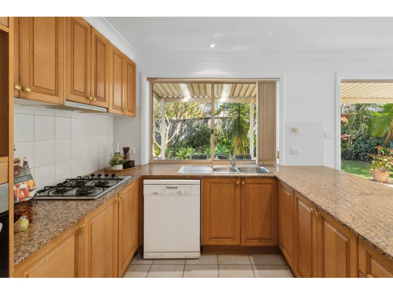 18 Valley View Circuit, Warriewood NSW 2102