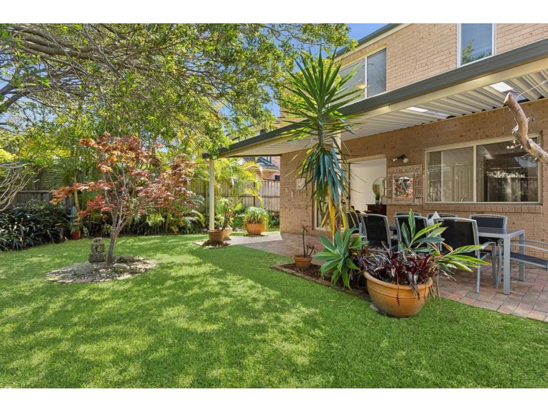 18 Valley View Circuit, Warriewood NSW 2102
