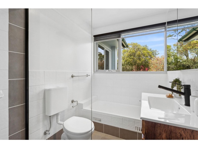 18 Burraga Avenue, Terrey Hills NSW 2084