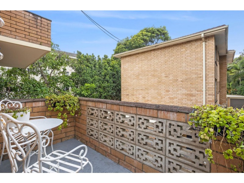 1/16 Clarke Street, Narrabeen NSW 2101