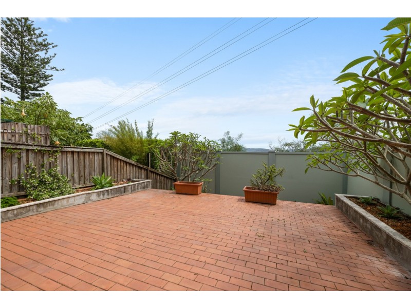 1A Hillcrest Avenue, Mona Vale NSW 2103