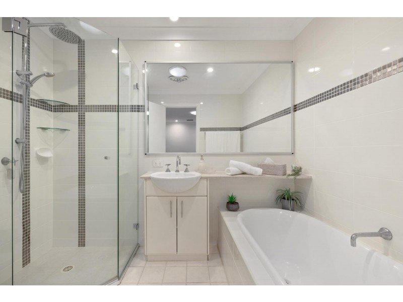 50 Honeyeater Grove, Warriewood NSW 2102