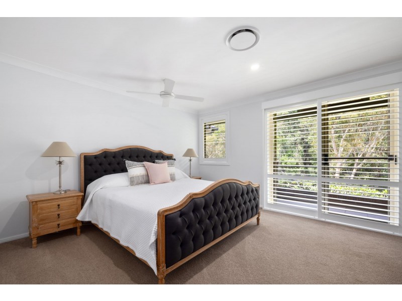 24 Honeyeater Grove, Warriewood NSW 2102
