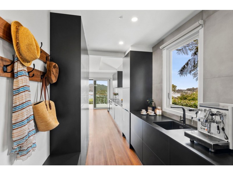 7 Baroona Road, Church Point NSW 2105