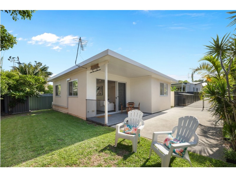 15a Oak Street, North Narrabeen NSW 2101