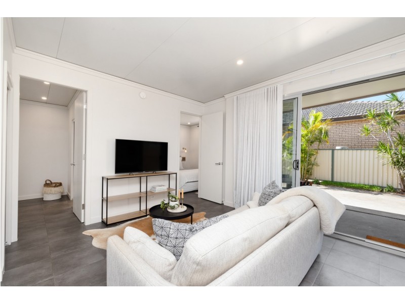 15a Oak Street, North Narrabeen NSW 2101