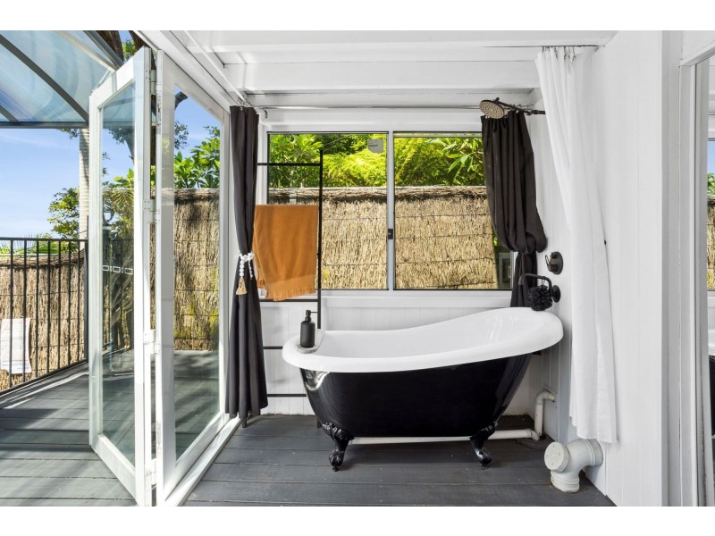 62 Woorarra Avenue, North Narrabeen NSW 2101
