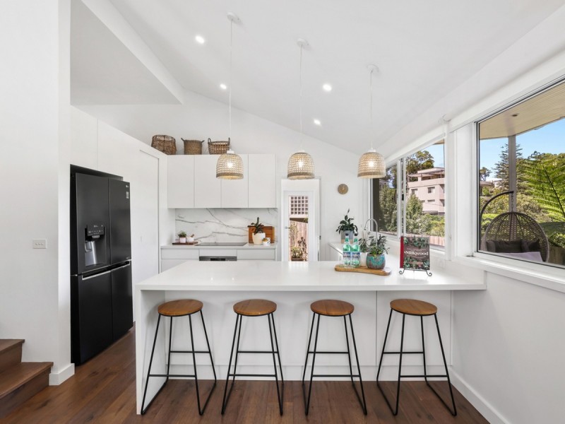 11 Jacquelene Close, Bayview NSW 2104