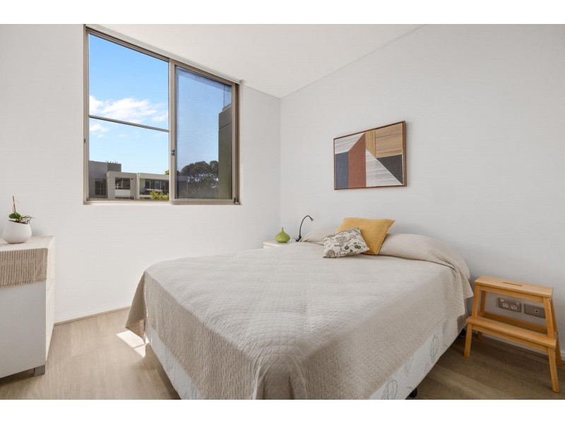 233/6 Firetail Drive, Warriewood NSW 2102