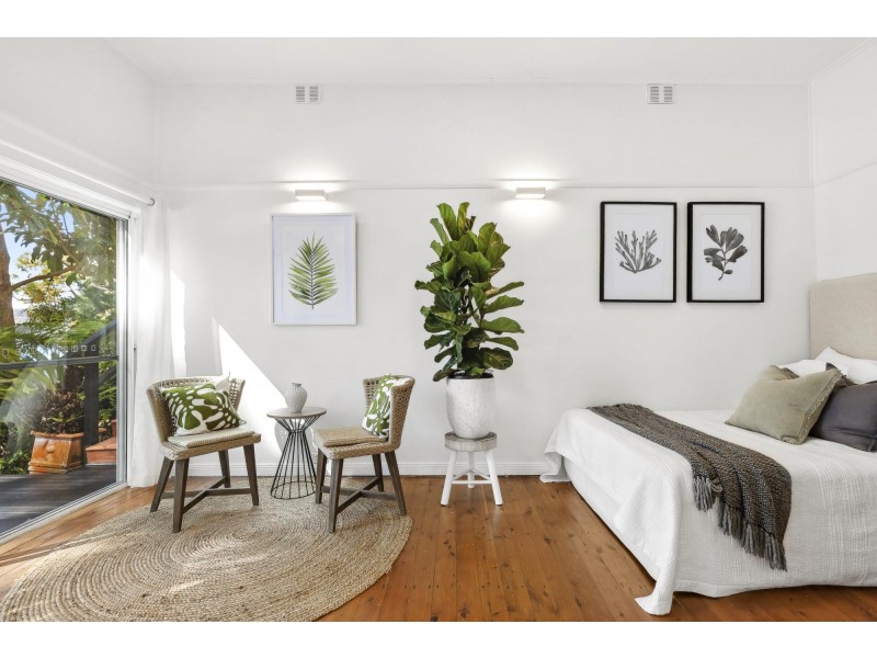 5 McCarrs Creek Road, Church Point NSW 2105