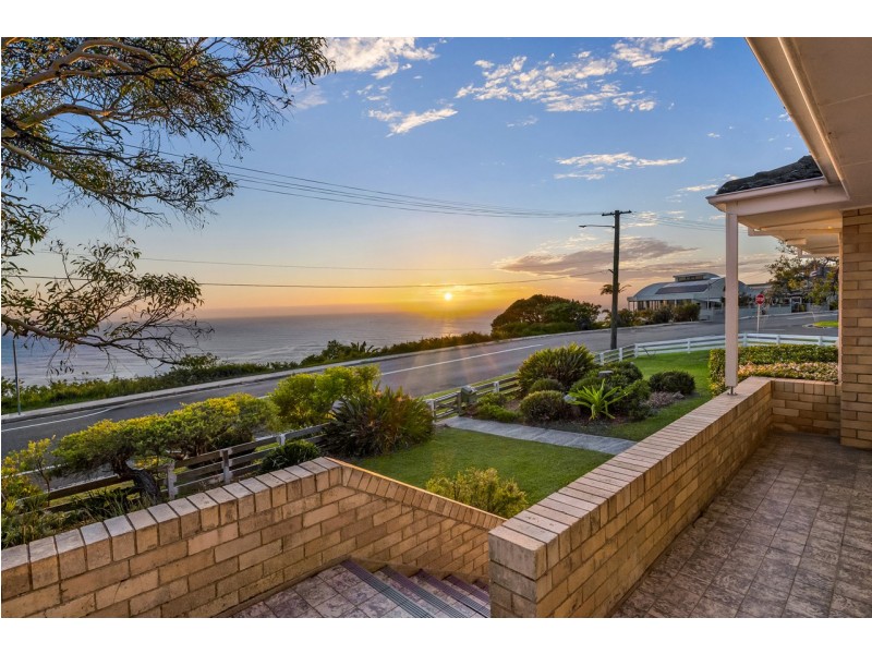 52 Edgecliffe Boulevard, Collaroy Plateau NSW 2097