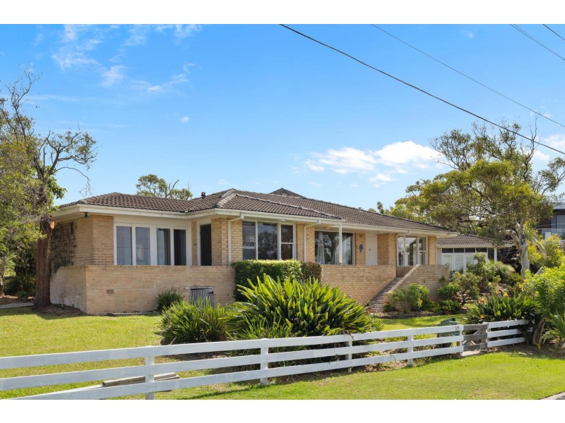 52 Edgecliffe Boulevard, Collaroy Plateau NSW 2097