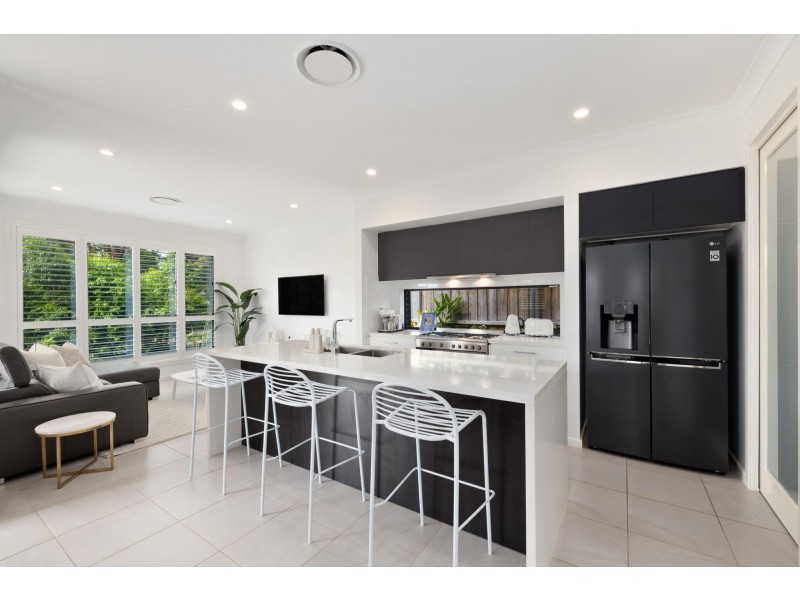 9 Cherry Lane, Warriewood NSW 2102