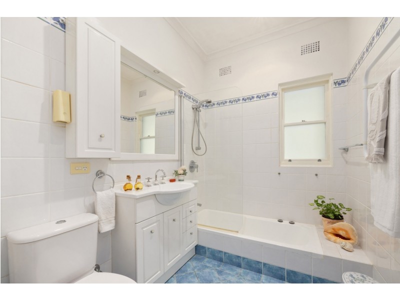 2A First Avenue, Willoughby NSW 2068