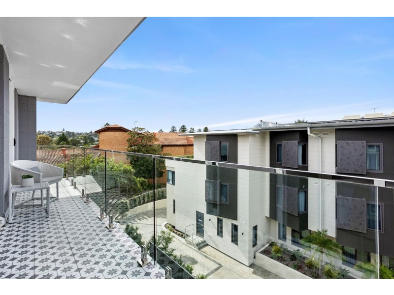 10/28 Darley Street, Mona Vale NSW 2103