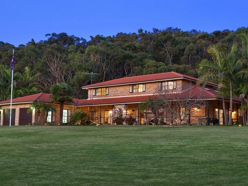 1081 Oxford Falls Road, Oxford Falls NSW 2100