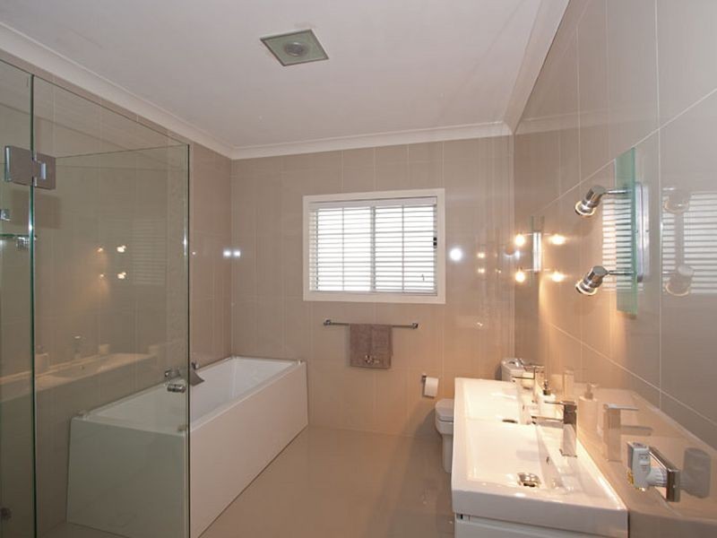 12 Jacquelene Close, Bayview NSW 2104