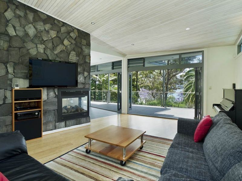 10 Kananook Avenue, Bayview NSW 2104