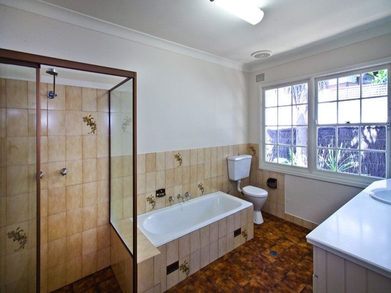 7 The Serpentine, Bilgola NSW 2107