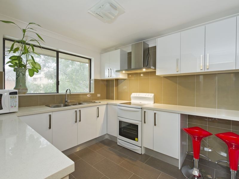 90 Howard Avenue, Dee Why NSW 2099