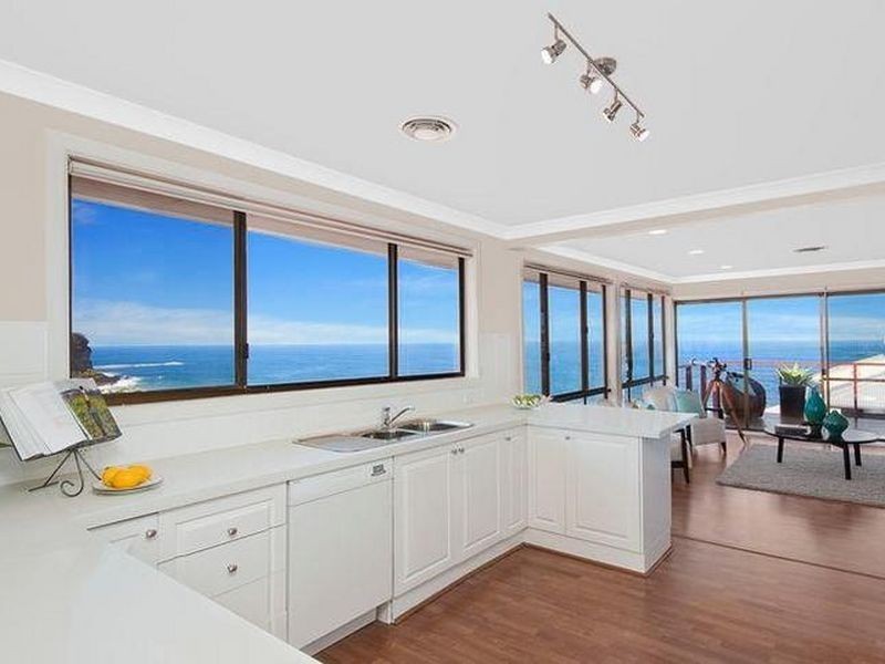 150 Barrenjoey Road, Mona Vale NSW 2103