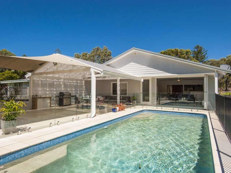 42 Bassett Street East, Mona Vale NSW 2103