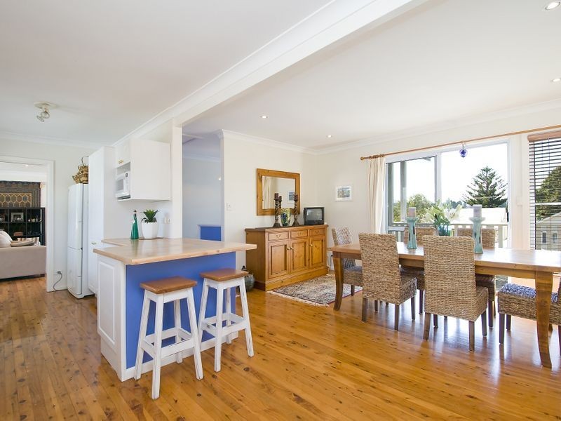 16 Malcolm Street, Narrabeen NSW 2101