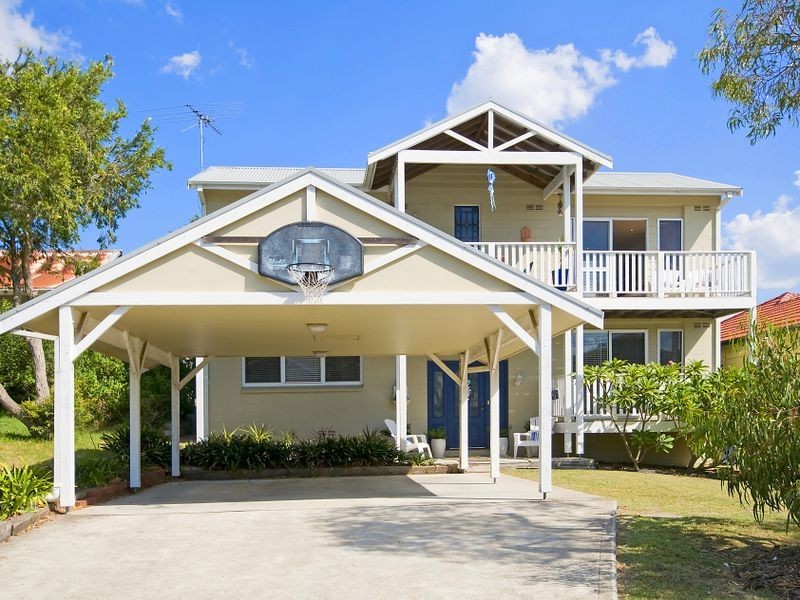 16 Malcolm Street, Narrabeen NSW 2101