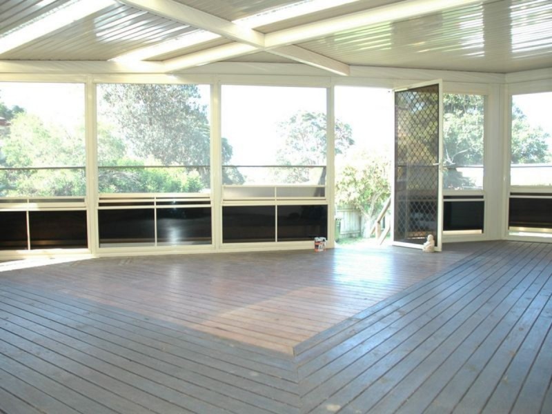 6 The Circle, Narraweena NSW 2099