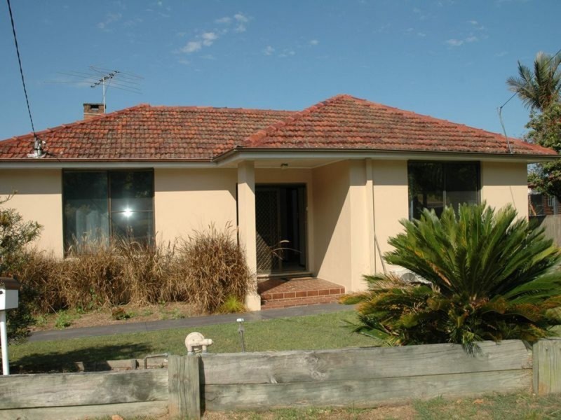 6 The Circle, Narraweena NSW 2099