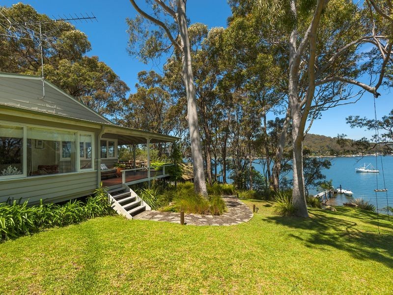 4 The Chase, Lovett Bay NSW 2105