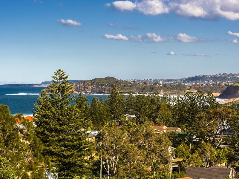 11 Hillcrest Avenue, Mona Vale NSW 2103