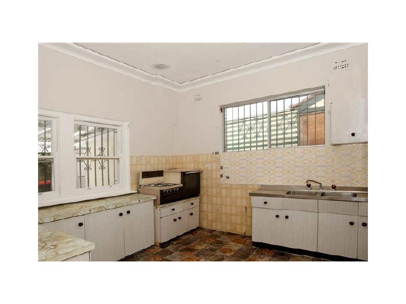 15 Hamilton Street, Bardwell Valley NSW 2207