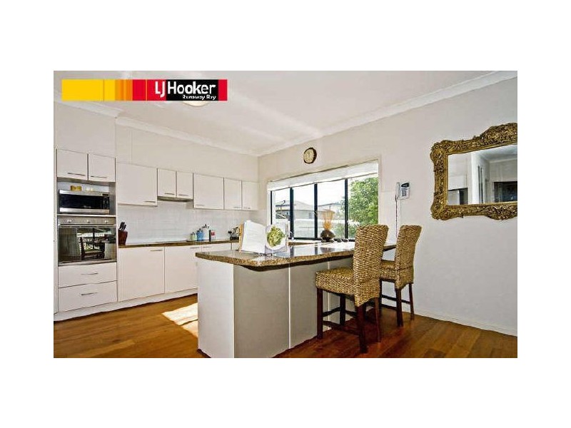 27 Ocean Street, Runaway Bay QLD 4216