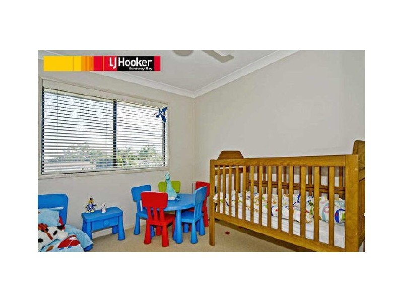 27 Ocean Street, Runaway Bay QLD 4216