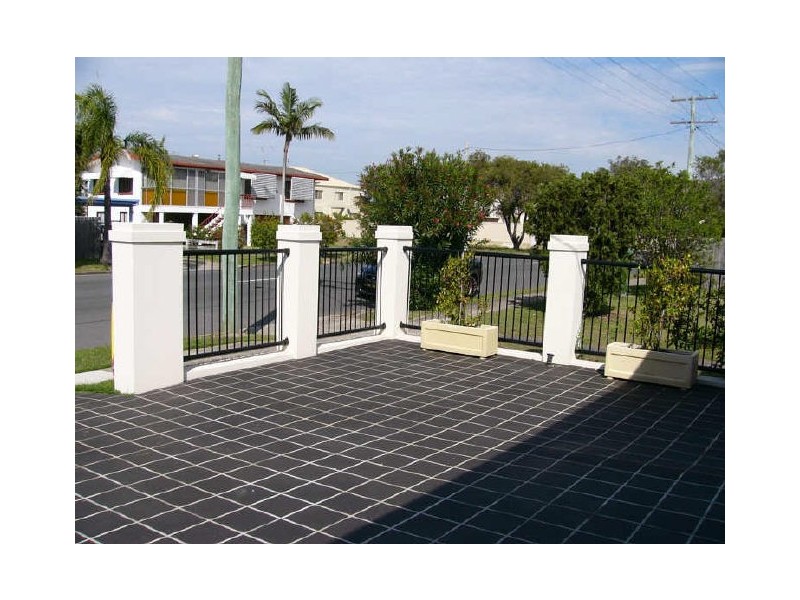 27 Ocean Street, Runaway Bay QLD 4216