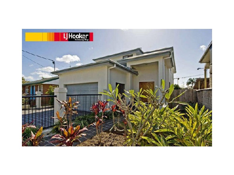 27 Ocean Street, Runaway Bay QLD 4216