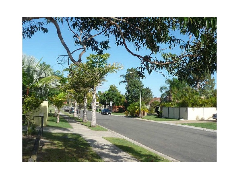 1/44 Kangaroo Avenue, Coombabah QLD 4216