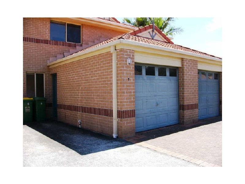 7/429 Pine Ridge Road, Runaway Bay QLD 4216