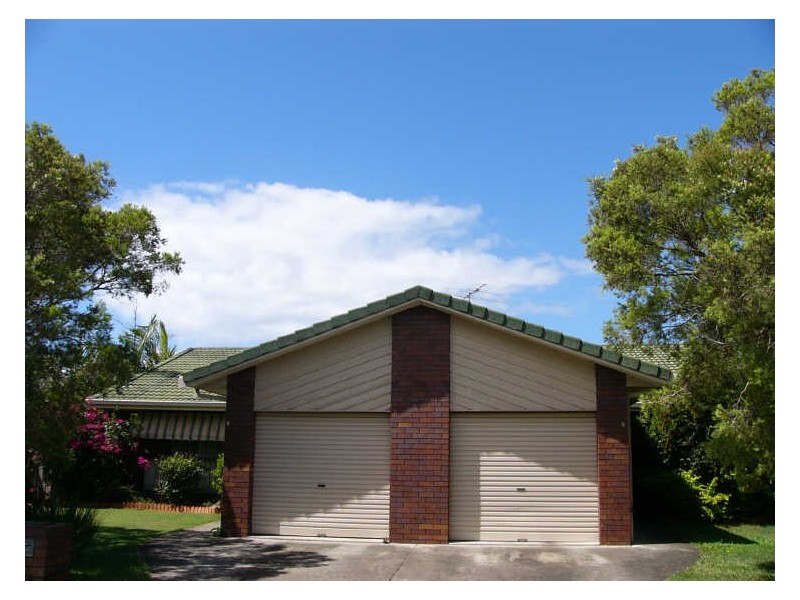 16 Brady Drive, Coombabah QLD 4216