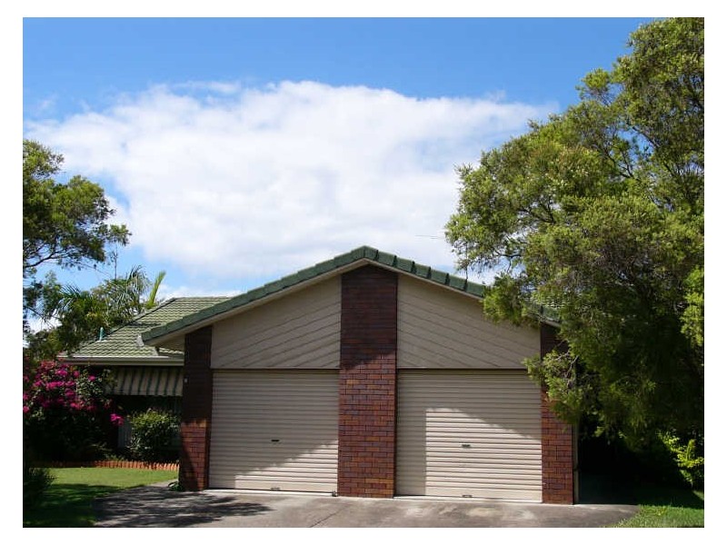 16 Brady Drive, Coombabah QLD 4216