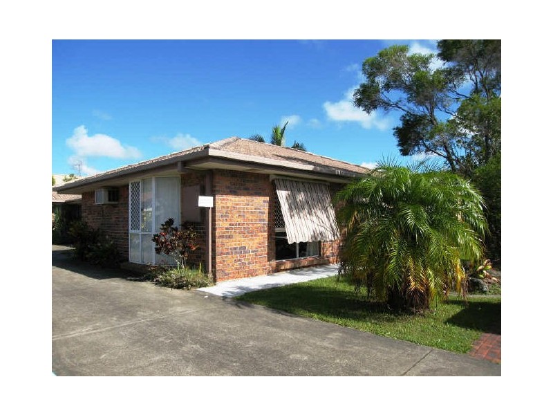 1/6 Riccarton Place, Labrador QLD 4215