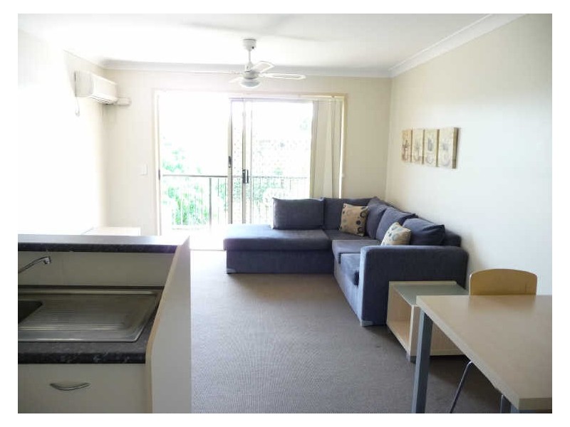 25/14 Spendelove Avenue, Southport QLD 4215