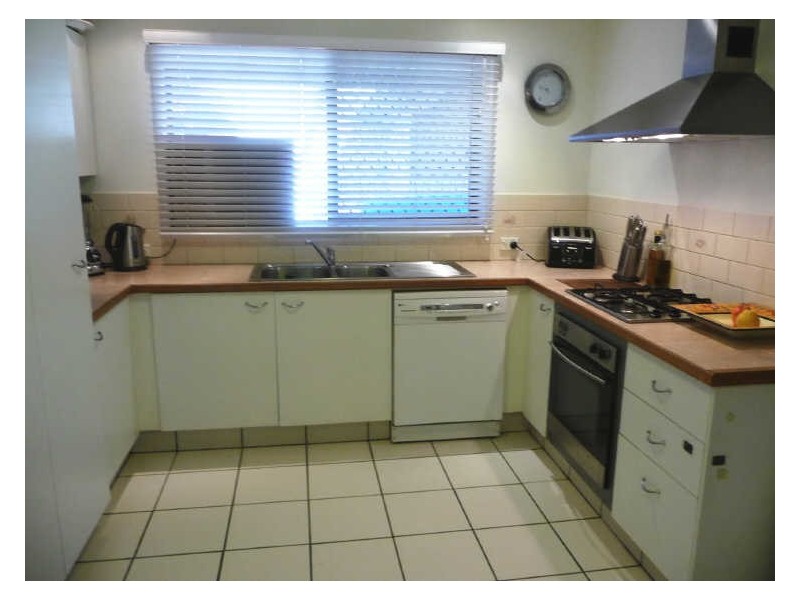 85 Hansford Road, Coombabah QLD 4216