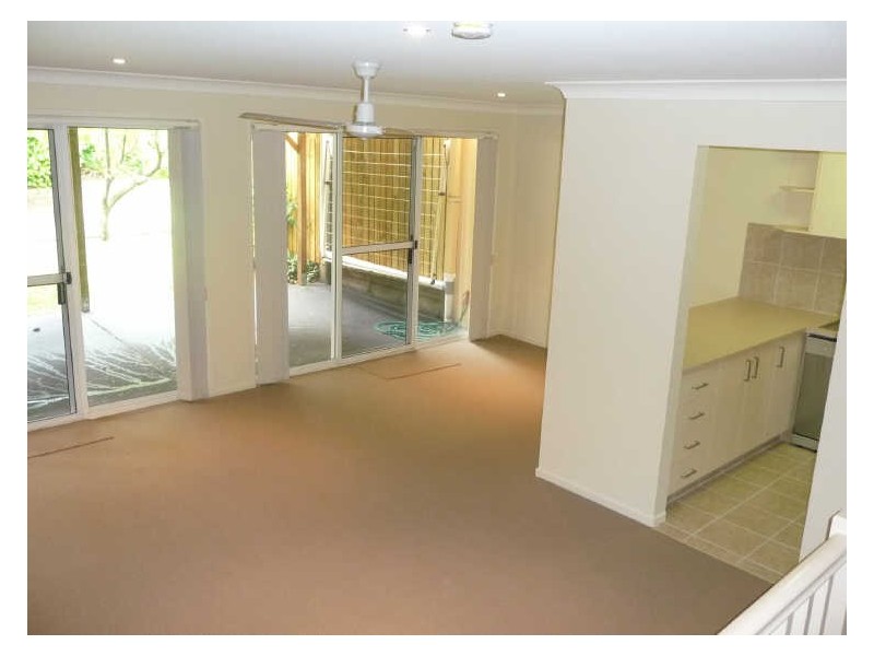 18/77 Government Road, Labrador QLD 4215