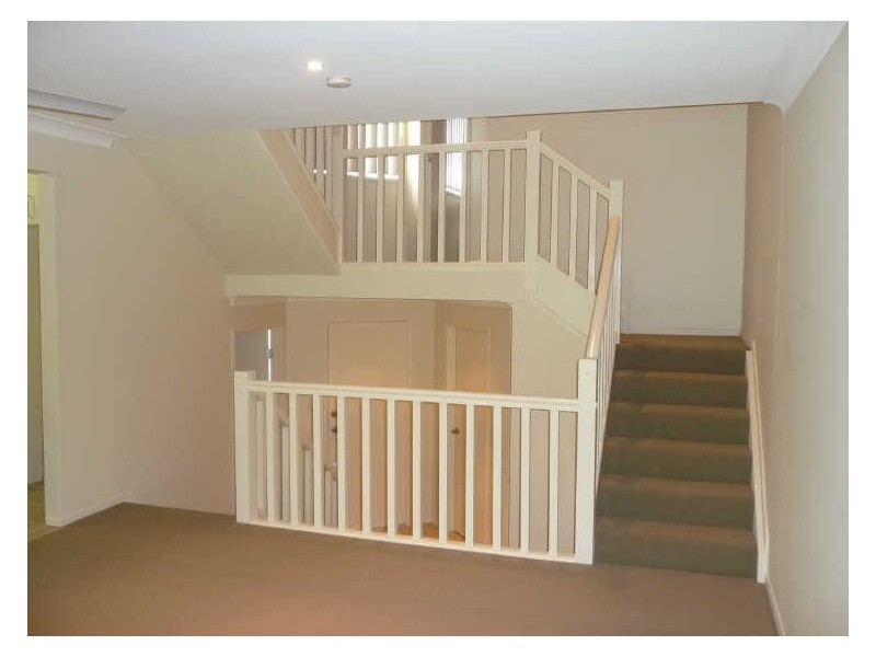 18/77 Government Road, Labrador QLD 4215