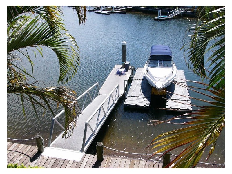 19/3 Lee Road, Runaway Bay QLD 4216