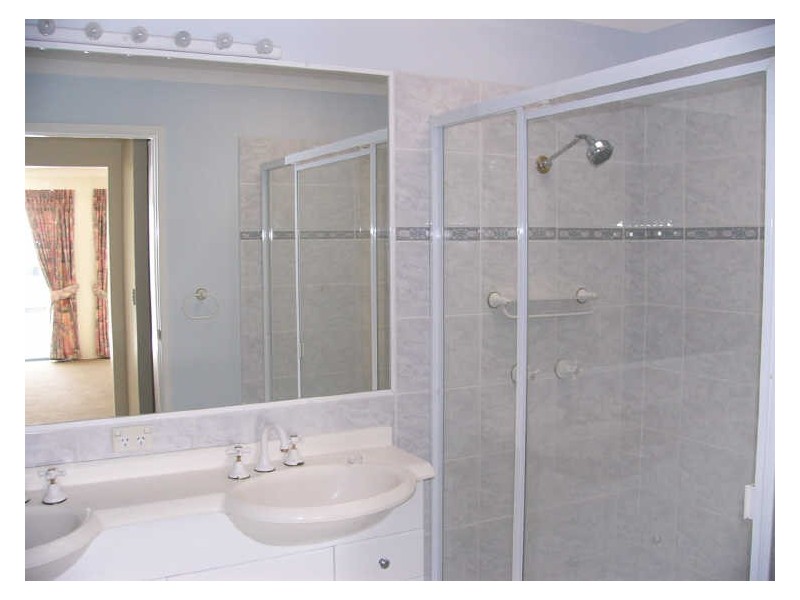 19/3 Lee Road, Runaway Bay QLD 4216